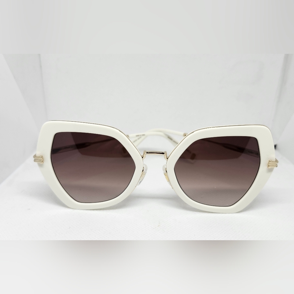 Marc Jacobs Icon Oversized Butterfly White Retained Sunglasses